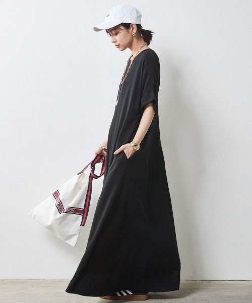 CHIC STYLE（シックスタイル）の「＜大きいサイズ＞フレンチスリーブAラインマキシワンピース シックスタイル（ワンピース・レディース・ベージュ系/オレンジ/ブルー/ブラック・L/LL/3L/4L/5L）」の12枚目の写真