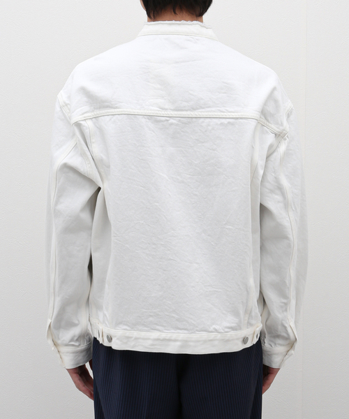 EDIFICE（エディフィス）の「【TATAMASS / タタマス】スタンドカラー トラッカージャケット（デニムジャケット・メンズ・ホワイト/ブラック・MEDIUM/LARGE）」の19枚目の写真