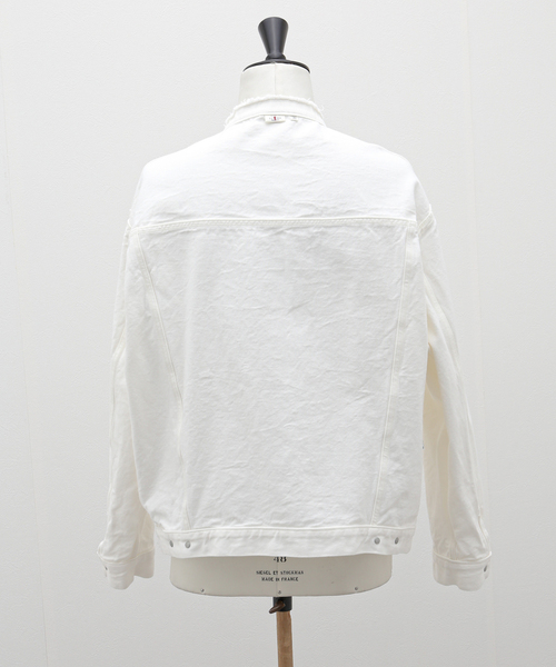 EDIFICE（エディフィス）の「【TATAMASS / タタマス】スタンドカラー トラッカージャケット（デニムジャケット・メンズ・ホワイト/ブラック・MEDIUM/LARGE）」の9枚目の写真