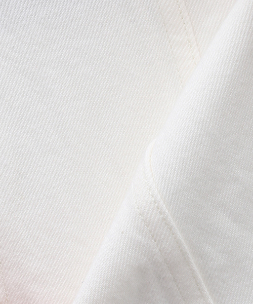 EDIFICE（エディフィス）の「【TATAMASS / タタマス】スタンドカラー トラッカージャケット（デニムジャケット・メンズ・ホワイト/ブラック・MEDIUM/LARGE）」の6枚目の写真