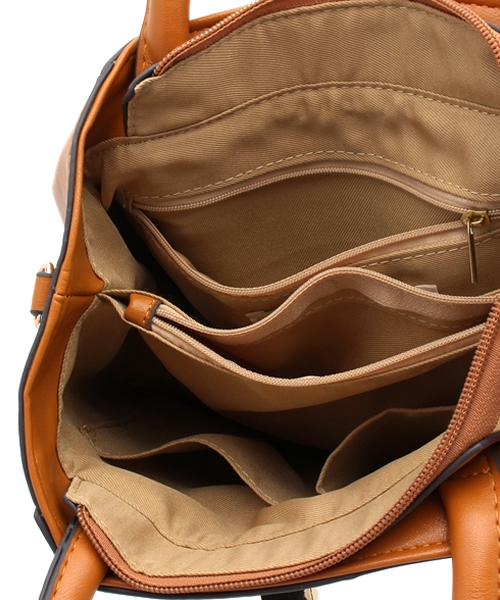 CIAOPANIC（チャオパニック）の「【Ciaopanic】　ヒネリフラップ2WAYショルダー（ショルダーバッグ・レディース・ブラック/キャメル・FREE）」の9枚目の写真