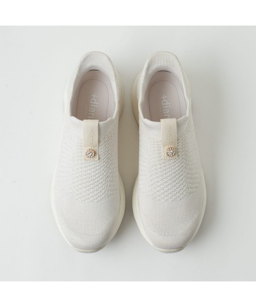 +diana（プラスダイアナ）の「【撥水加工】ニットスニーカー（スリッポン・レディース・ブラック/アイボリー・24.5cm/24.0cm/23.0cm/22.5cm/22.0cm/21.5cm/23.5cm/25.5cm/25.0cm）」の13枚目の写真