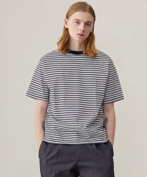 UNFILO(アンフィーロ)の「ベーシックTEE(Tシャツ/カットソー・メンズ・ブルー系/ブラック系/ネイビー系1/ダルブルー系1/パープル系/ホワイト系・SMALL/MEDIUM/LARGE/X-LARGE)」の3枚目の写真