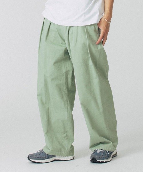 XLARGE（エクストララージ）の「2TUCK CHINO PANTS（チノパンツ・メンズ・ライトブルー/ブラック/ライトグリーン・36inch/34inch/32inch/30inch）」の2枚目の写真