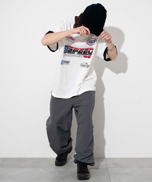 WEGO(ウィゴー)の「WEGO/レーシングロゴTシャツ(Tシャツ/カットソー・メンズ・ホワイト/ブラック・MEDIUM/LARGE)」の3枚目の写真