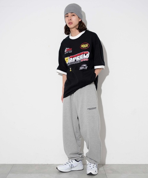 WEGO(ウィゴー)の「WEGO/レーシングロゴTシャツ(Tシャツ/カットソー・メンズ・ホワイト/ブラック・MEDIUM/LARGE)」の4枚目の写真