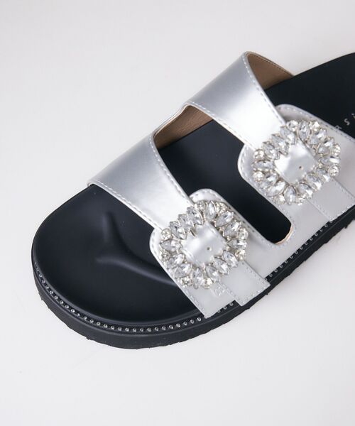 RETRO GIRL(レトロガール)の「ビジューベルトサンダル(サンダル・レディース・ブラック/シルバー/オフホワイト・LARGE/MEDIUM)」の18枚目の写真