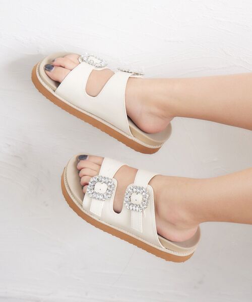 RETRO GIRL(レトロガール)の「ビジューベルトサンダル(サンダル・レディース・ブラック/シルバー/オフホワイト・LARGE/MEDIUM)」の20枚目の写真