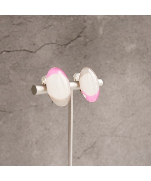 tone(トーン)の「【joesstyle】*Glass Earrings*ハンドアート一粒イヤリング(MA)(イヤリング・レディース・マルチ・FREE)」の2枚目の写真