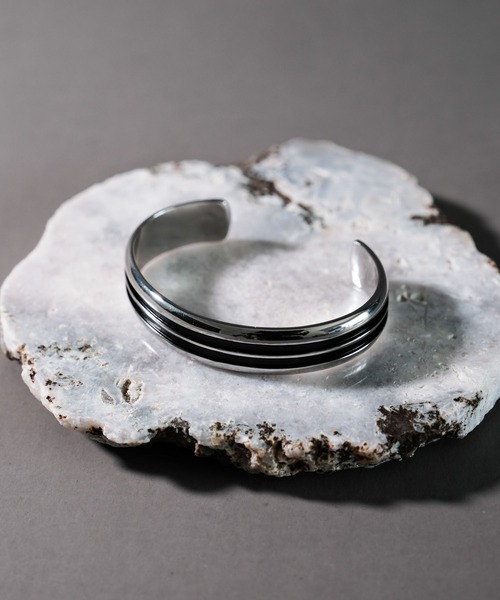 RAGEBLUE（レイジブルー）の「メタルバングル（バングル/リストバンド・メンズ・その他1/その他2・FREE）」の4枚目の写真