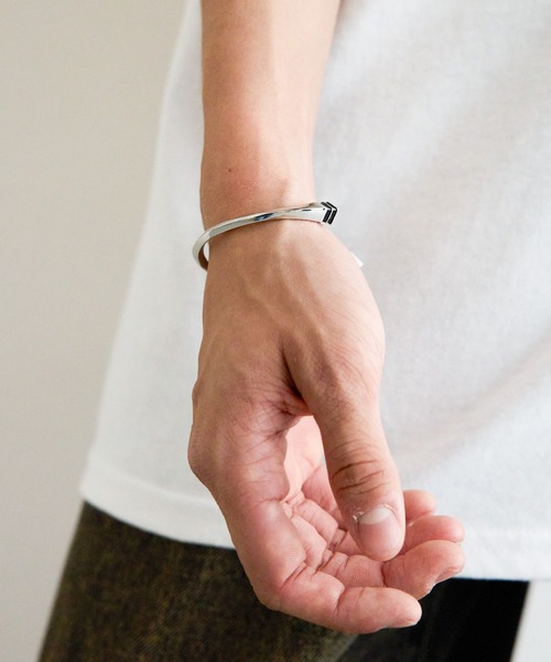 RAGEBLUE（レイジブルー）の「メタルバングル（バングル/リストバンド・メンズ・その他1/その他2・FREE）」の7枚目の写真