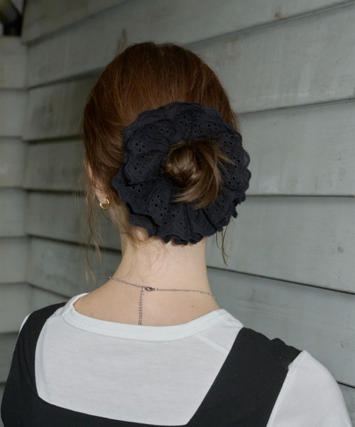 double frill chouchou / ダブルフリルシュシュ（シュシュ）｜GIUNON  