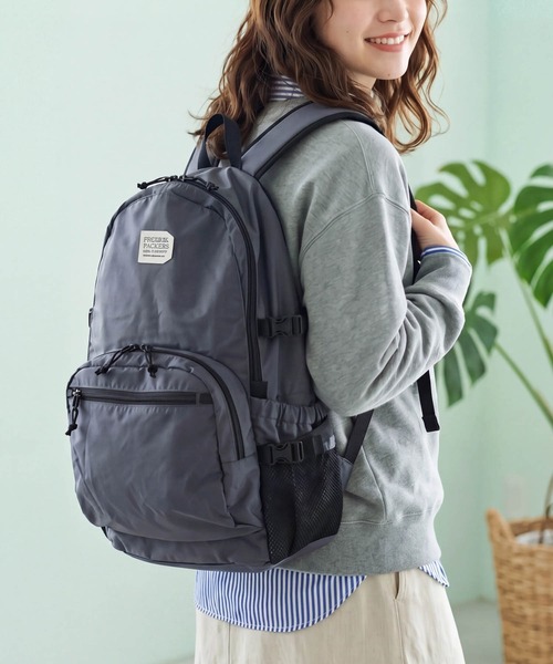 FREDRIK PACKERS(フレドリックパッカーズ)の「『FREDRIK PACKERS』マザーズバッグ 210D DAY PACK TIPI 210デニール デイパック バックパック ティピ(バックパック/リュック・レディース・ブラック/ベージュ/チャコールグレー・FREE)」の2枚目の写真