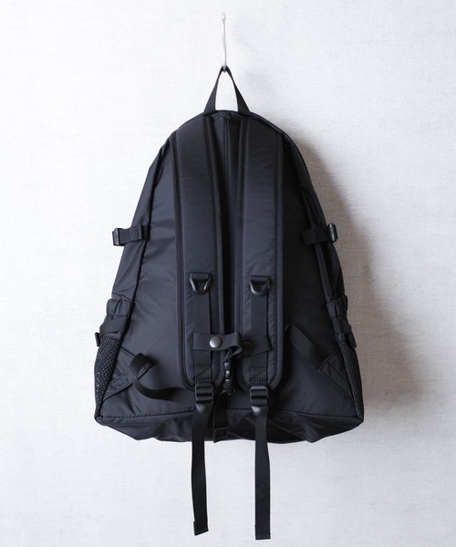 FREDRIK PACKERS(フレドリックパッカーズ)の「『FREDRIK PACKERS』マザーズバッグ 210D DAY PACK TIPI 210デニール デイパック バックパック ティピ(バックパック/リュック・レディース・ブラック/ベージュ/チャコールグレー・FREE)」の5枚目の写真