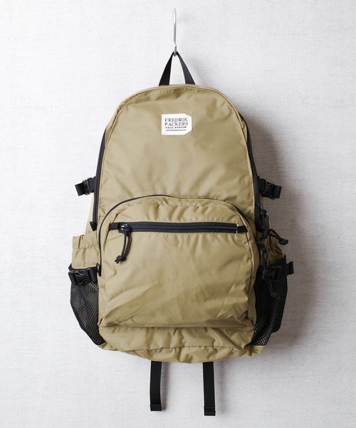FREDRIK PACKERS(フレドリックパッカーズ)の「『FREDRIK PACKERS』マザーズバッグ 210D DAY PACK TIPI 210デニール デイパック バックパック ティピ(バックパック/リュック・レディース・ブラック/ベージュ/チャコールグレー・FREE)」の6枚目の写真
