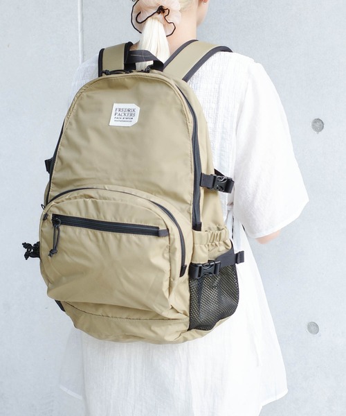 FREDRIK PACKERS(フレドリックパッカーズ)の「『FREDRIK PACKERS』マザーズバッグ 210D DAY PACK TIPI 210デニール デイパック バックパック ティピ(バックパック/リュック・レディース・ブラック/ベージュ/チャコールグレー・FREE)」の9枚目の写真