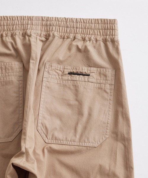 ADAM ET ROPE'（アダムエロペ）の「ガーメントダイ イージーベイカー トラウザーズ / テーパード / ロングシーズン着用可能（その他パンツ・メンズ・ライトグレー/ベージュ系その他/ネイビー・M/L）」の7枚目の写真