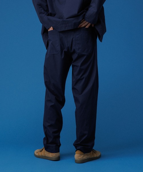 ADAM ET ROPE'（アダムエロペ）の「ガーメントダイ イージーベイカー トラウザーズ / テーパード / ロングシーズン着用可能（その他パンツ・メンズ・ライトグレー/ベージュ系その他/ネイビー・M/L）」の20枚目の写真