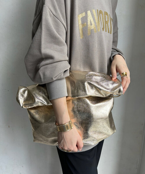 DouDou（ドゥドゥ）の「【WEB限定】メタリックシャーリングポケットトート（ショルダーバッグ・レディース・ゴールド/ブラック/シルバー・FREE）」の15枚目の写真