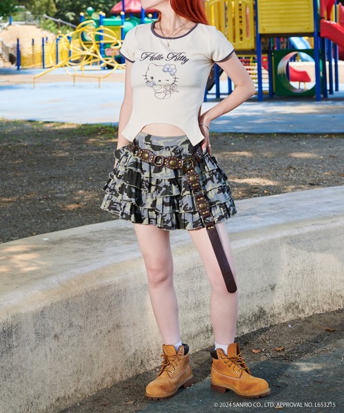 sedacle girl（セダクルガール）の「【HELLO KITTY】ガーターデザイントップス（Tシャツ/カットソー・レディース・ピンク/アイボリー/チャコールグレー・SMALL/MEDIUM）」の7枚目の写真