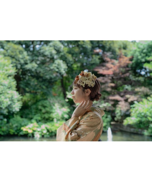 CHACO （FLOWER ACCESSORY）（チャコ）の「CHACO/ リボン付きペーパーリース（その他ヘアアクセサリー・レディース・ホワイト×ブラウン・FREE）」の4枚目の写真