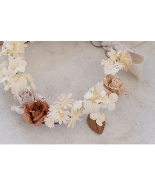 CHACO （FLOWER ACCESSORY）（チャコ）の「CHACO/ リボン付きペーパーリース（その他ヘアアクセサリー・レディース・ホワイト×ブラウン・FREE）」の10枚目の写真