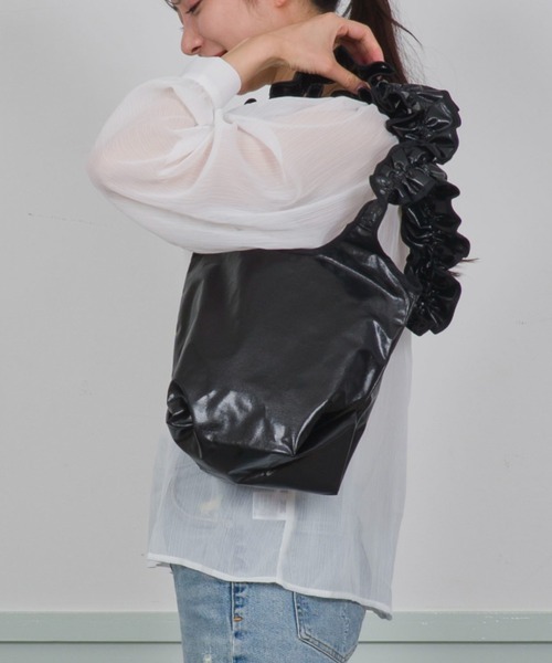 HELOYSE（エロイーズ）の「【HELOYSE/エロイーズ】ギャザーフリルトートバッグ　shoulder on LOVE leather mini（トートバッグ・レディース・ブラック/シルバー・FREE）」の21枚目の写真