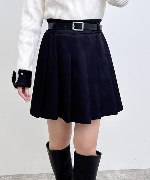 INGNI（イング）の「合皮ベルト付プリーツミニスカパン（スカート・レディース・ブラック/グレー・FREE）」の9枚目の写真