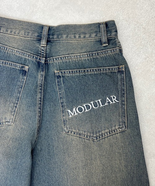 favclo.(ファブクロ)の「BACK LOGO STRAIGHT DENIM PANTS / バックロゴストレートデニムパンツ(デニムパンツ・レディース・サックスブルー/インディゴブルー・LARGE/MEDIUM)」の20枚目の写真