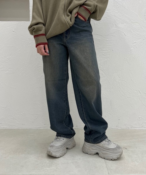 favclo.(ファブクロ)の「BACK LOGO STRAIGHT DENIM PANTS / バックロゴストレートデニムパンツ(デニムパンツ・レディース・サックスブルー/インディゴブルー・LARGE/MEDIUM)」の10枚目の写真