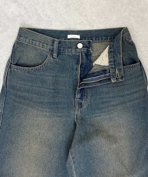 favclo.(ファブクロ)の「BACK LOGO STRAIGHT DENIM PANTS / バックロゴストレートデニムパンツ(デニムパンツ・レディース・サックスブルー/インディゴブルー・LARGE/MEDIUM)」の19枚目の写真