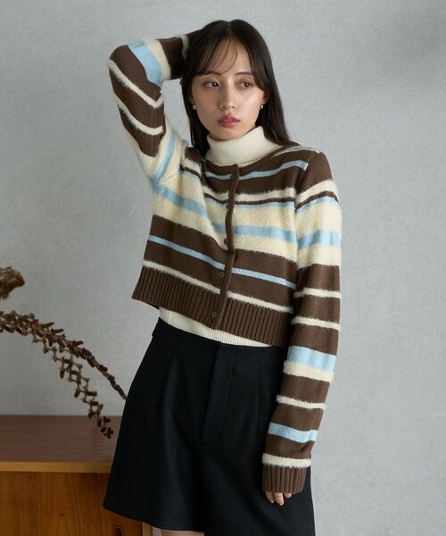 earth music&ecology（アースミュージックアンドエコロジー）の「マルチボーダーコンパクトカーディガン（カーディガン/ボレロ・レディース・ブラウン/グレー/オフホワイト・FREE）」の5枚目の写真