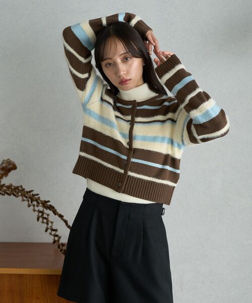 earth music&ecology（アースミュージックアンドエコロジー）の「マルチボーダーコンパクトカーディガン（カーディガン/ボレロ・レディース・ブラウン/グレー/オフホワイト・FREE）」の6枚目の写真