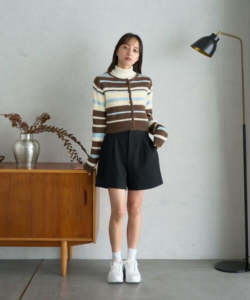 earth music&ecology（アースミュージックアンドエコロジー）の「マルチボーダーコンパクトカーディガン（カーディガン/ボレロ・レディース・ブラウン/グレー/オフホワイト・FREE）」の10枚目の写真