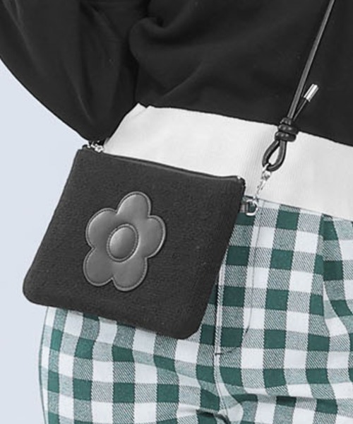 マリークワント MARYQUANT サコッシュ 新品未使用 ショルダーバッグ MARY QUANT マリークワント ショルダーバッグ サコッシュ