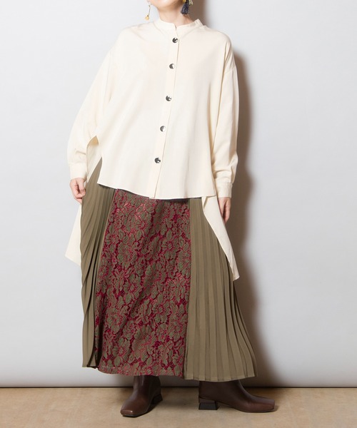 OSMOSIS(オズモーシス)の「バックフレアーブラウス(ポロシャツ・レディース・ブラック/サックスブルー/アイボリー・ONE SIZE)」の22枚目の写真