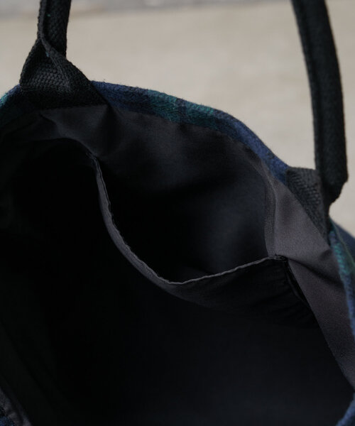 CUISINE HABITS（クイジーヌハビッツ）の「HORIZONTAL CHECK TOTE（トートバッグ・レディース・グリーン・0）」の10枚目の写真