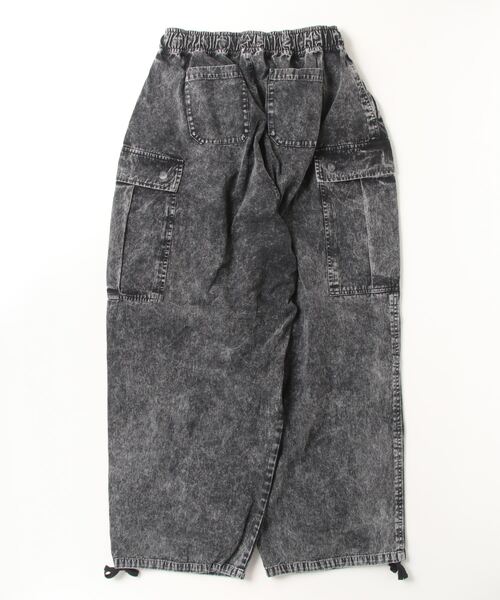 COLIN（コリン）の「COLIN:SULFUR TWILL WIDE CARGO PANTS/硫化染めツイル WIDEカーゴパンツ（カーゴパンツ・メンズ・ブラック・M/L）」の6枚目の写真