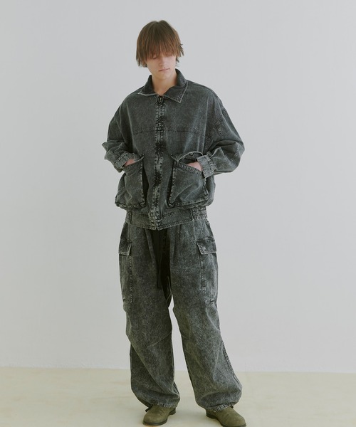 COLIN（コリン）の「COLIN:SULFUR TWILL WIDE CARGO PANTS/硫化染めツイル WIDEカーゴパンツ（カーゴパンツ・メンズ・ブラック・M/L）」の7枚目の写真