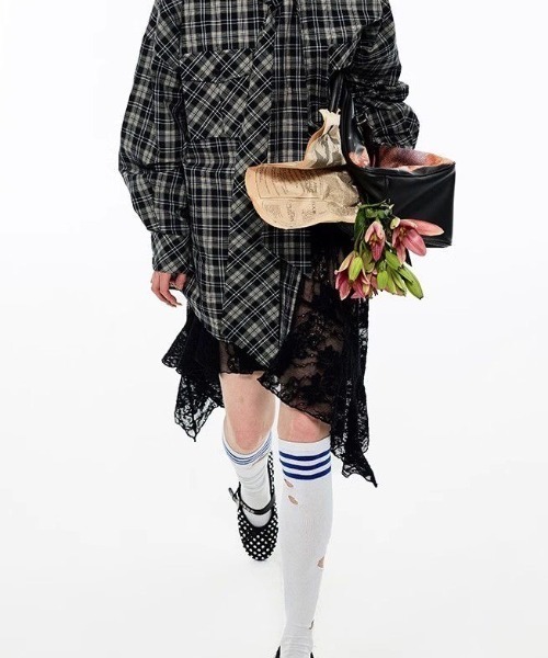 Achic（アシック）の「ランダムヘムレースミニスカート（スカート・レディース・ブラック/ホワイト・M）」の18枚目の写真