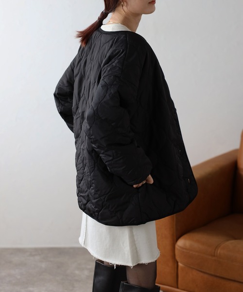 Fizz(フィズ)の「ウェーブキルトノーカラージャケット(ノーカラージャケット・レディース・ベージュ/アイボリー/ブラック/カーキ・M)」の15枚目の写真