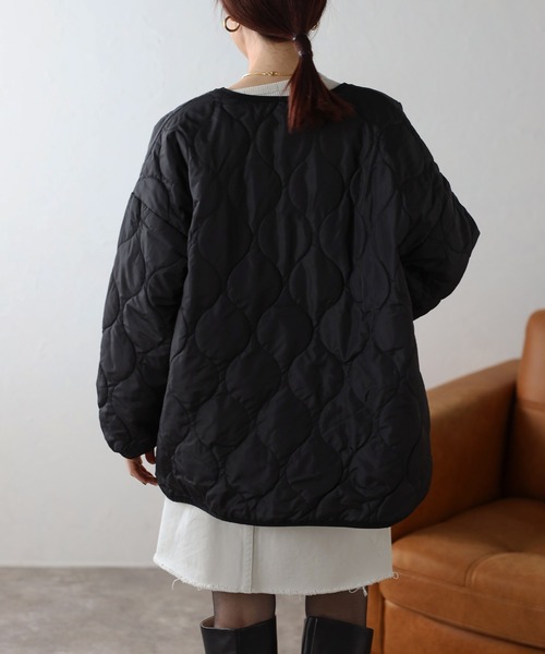 Fizz(フィズ)の「ウェーブキルトノーカラージャケット(ノーカラージャケット・レディース・ベージュ/アイボリー/ブラック/カーキ・M)」の16枚目の写真