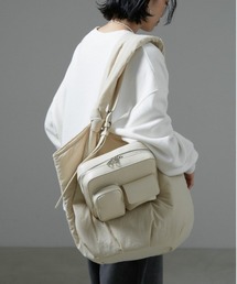 【WEB限定】パフナイロントートバッグ 4