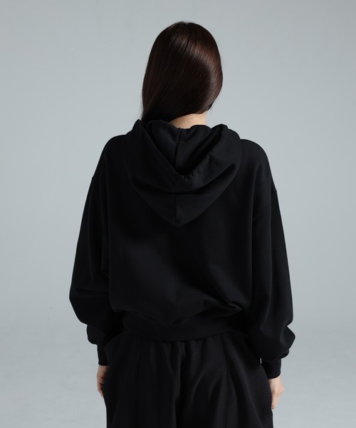 Y-3(ワイスリー)の「FT HOODIE(パーカー・レディース・ブラック・XX-SMALL/MEDIUM/SMALL/X-SMALL)」の4枚目の写真