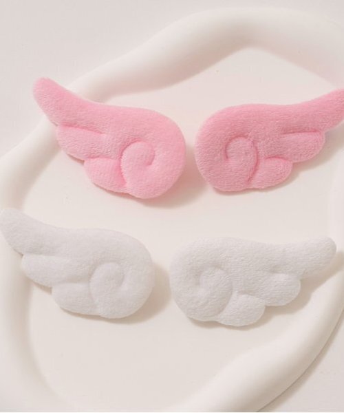 Lycee mine(リセマイン)の「ふわふわウィングヘアクリップ2Pセット(バレッタ/ヘアクリップ・キッズ・ピンク/オフホワイト・F)」の3枚目の写真