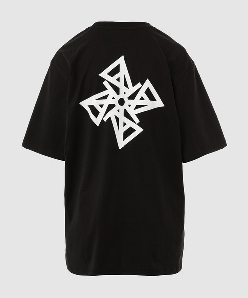 ANREALAGE(アンリアレイジ)の「WIND AZ LOGO T-SHIRTS(Tシャツ/カットソー・メンズ・ホワイト/ブラック・48/46/38)」の3枚目の写真