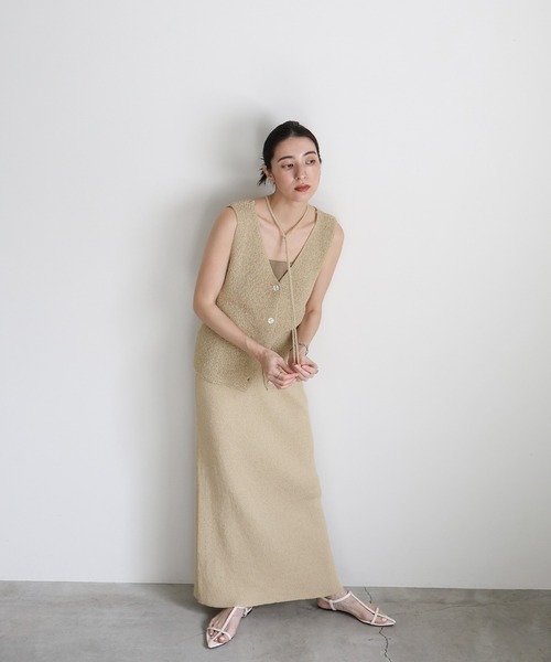 select MOCA(セレクトモカ)の「ループタイVネックニットベスト(ベスト・レディース・ベージュ/ネイビー/ブラック・FREE)」の21枚目の写真