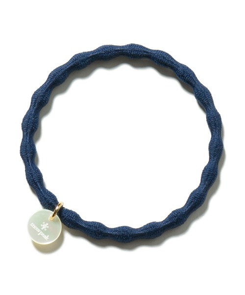 Snow Peak（スノーピーク）の「Logo-Charm Hair Tie ヘアゴム ヘアタイ（ヘアゴム・レディース・ライトグレー/ブラウン/ネイビー/ブラック・ONE SIZE）」の6枚目の写真