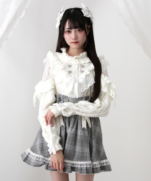 DearMyLove（ディアマイラブ）の「袖レースアップフリルハートビジューニット（ニット/セーター・レディース・ホワイト/ブラック/ベビーピンク・M-L/LL～3L）」の2枚目の写真