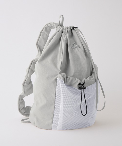 GERRY（ジェリー）の「GERRY/ジェリー 別注 ロゴ刺繍ナイロンドローコードワンショルダーバッグ（ショルダーバッグ・メンズ・アイボリー/チャコールグレー/ブラック・FREE）」の13枚目の写真